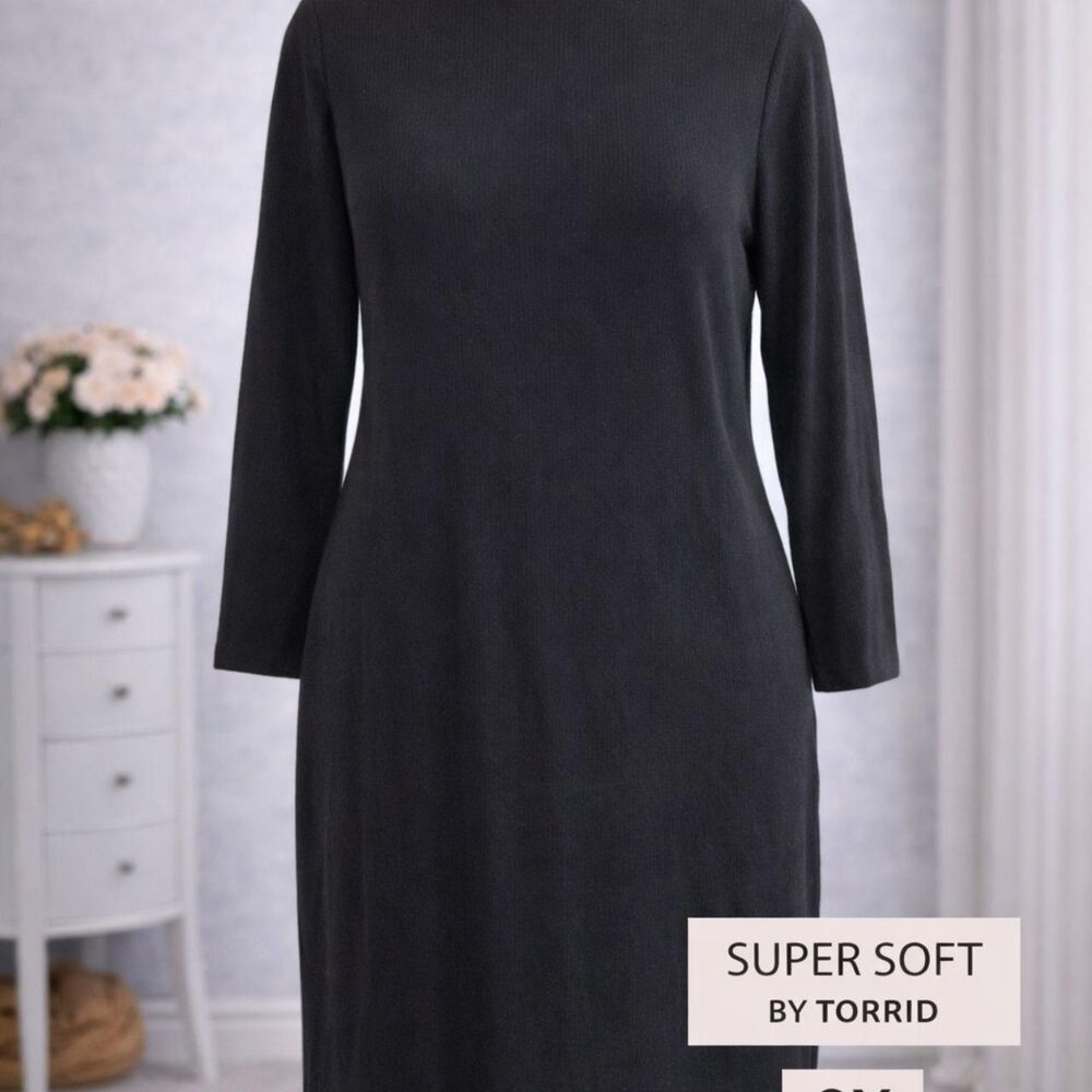 Torrid Women's Black Shirt